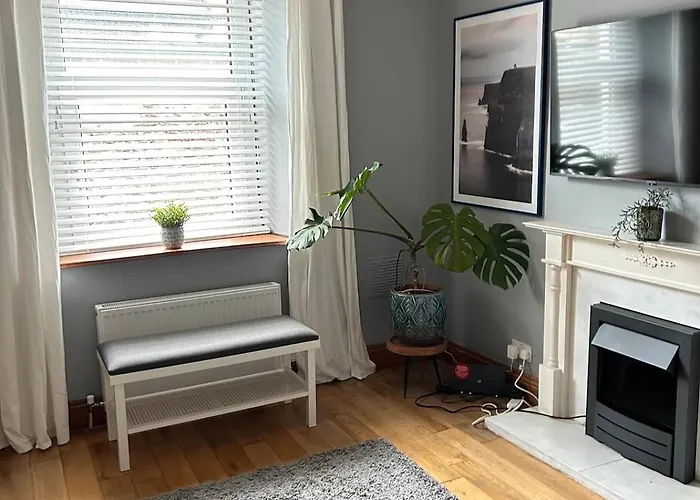 아파트 Quiet Townhouse In