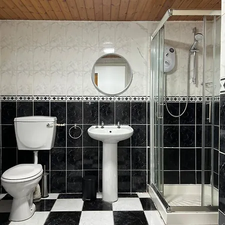 Quiet Townhouse In Daire *