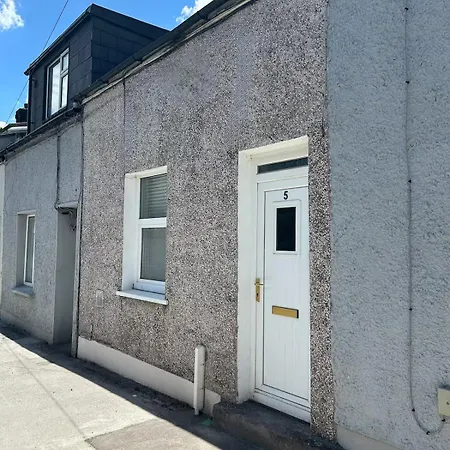 Quiet Townhouse In Apartamento *