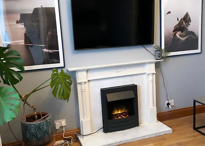 Quiet Townhouse In 公寓 *